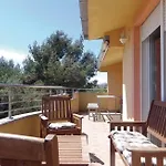 Sara * Kaštel Novi