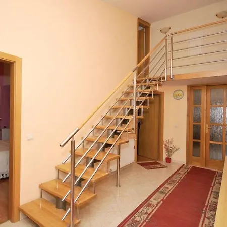 Sara Apartment Kastel Novi
